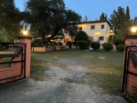 Relaxing Corfu stay in nature close to Gouvia Marina